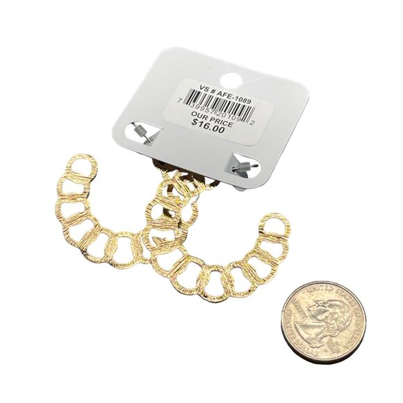 Charming ChGold Tone Hypoallergenic Hoop Earrings With Interlocking Circle Desig - Picture 7 of 7